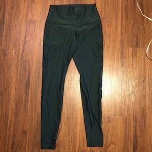 EUC lululemon wunder under shine on leggings